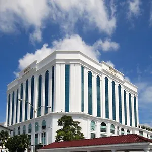 **** Hotel Berjaya Waterfront Hotel, Malaysia